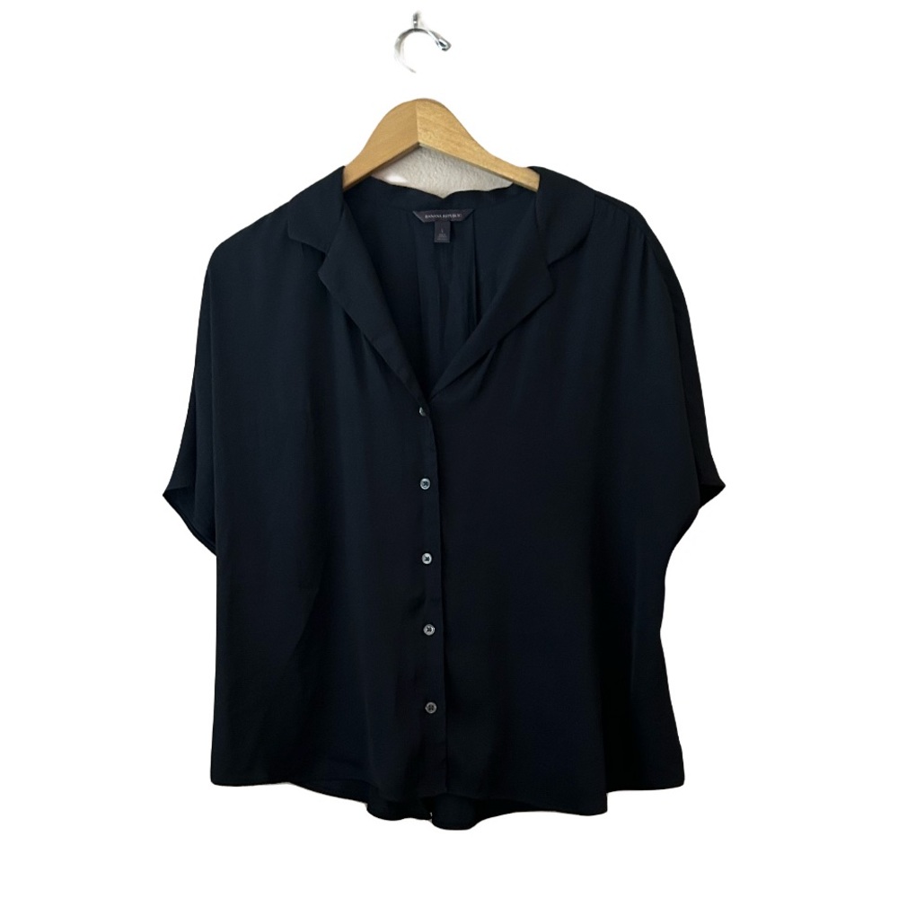 Banana Republic Women’s Large Top Black Short Sleeve Button-Down NWT